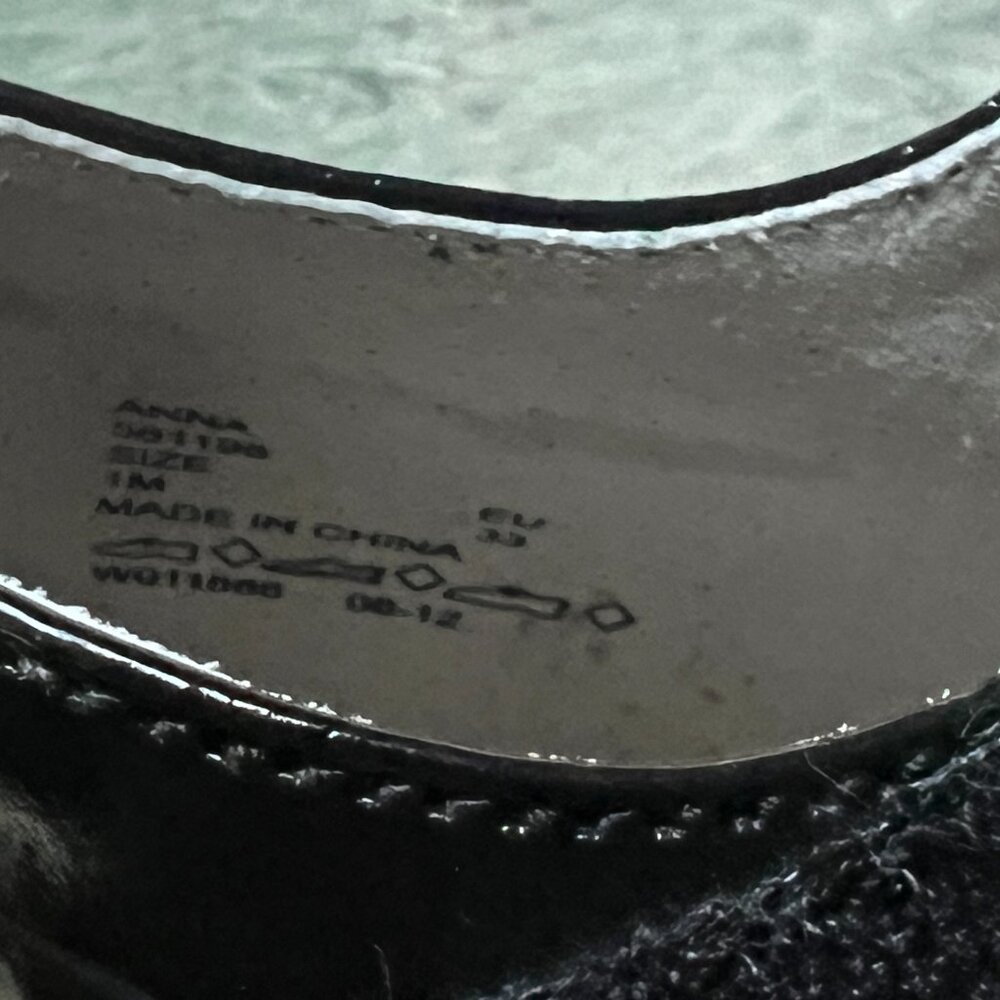 Girls Size 1M Black Mary Jane Patent Leather Shoes - Picture 5 of 8